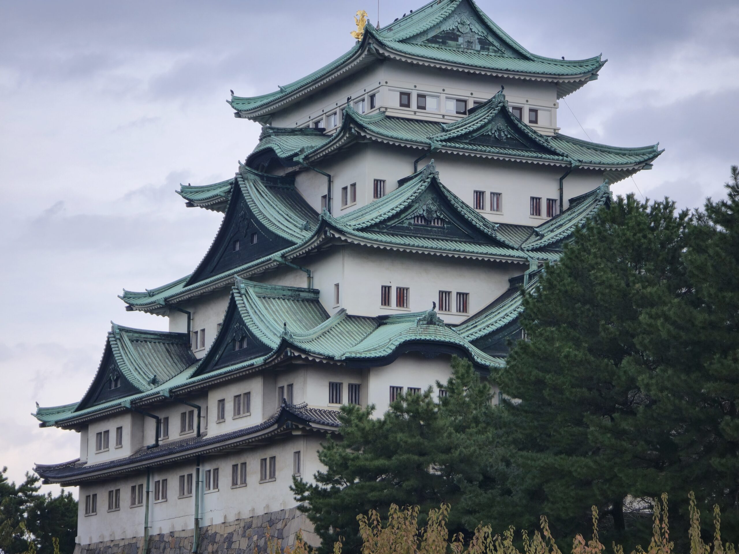 A Gentle Autumn Day Trip to Nagoya: Our Relaxed Journey from Gifu