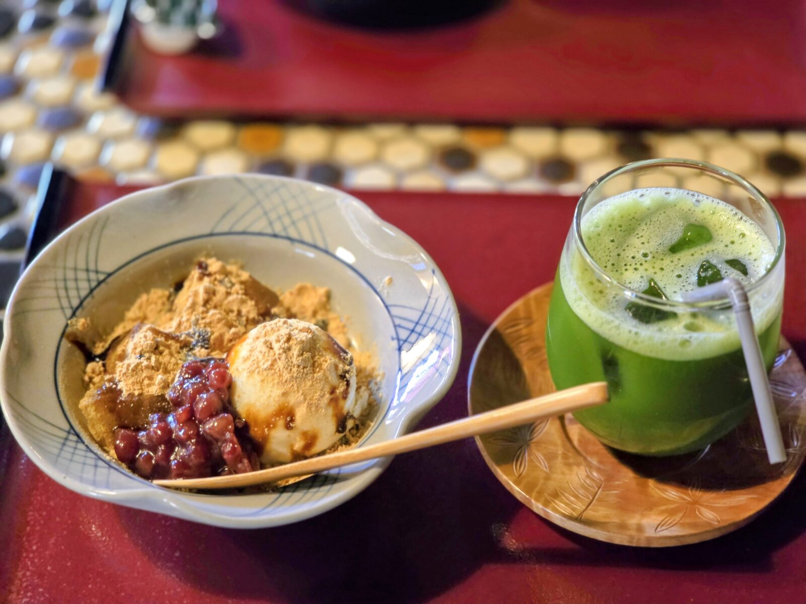 image of warabi mochi with ice cream and ice matcha